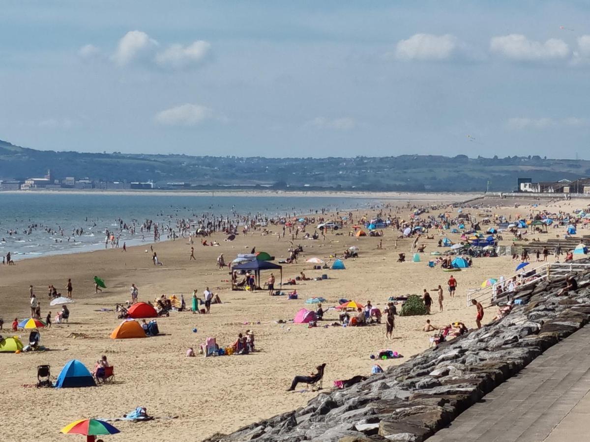 Driftmark Beachfront Location Aberavon Beach Sea Views Large Driveway Parking Private Site Fibre Optic Wi Fi بورت تالبوت المظهر الخارجي الصورة