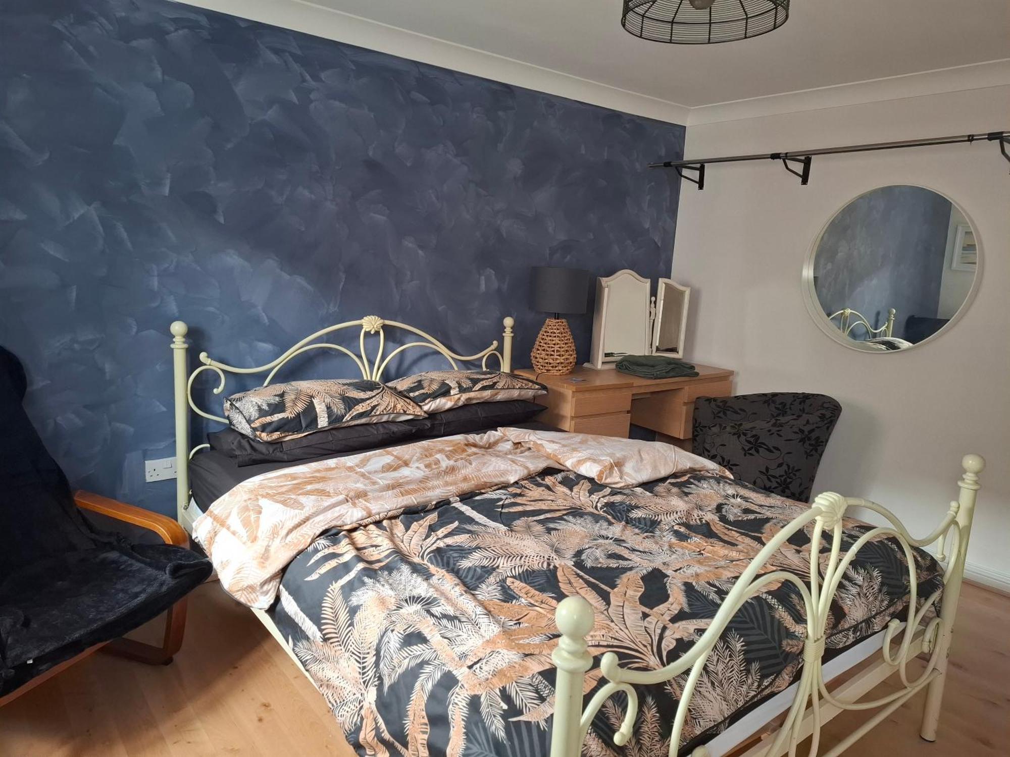 Driftmark Beachfront Location Aberavon Beach Sea Views Large Driveway Parking Private Site Fibre Optic Wi Fi بورت تالبوت المظهر الخارجي الصورة